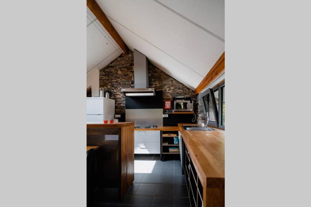 Rustig Gelegen Gite Nabij Houffalize Exterior photo
